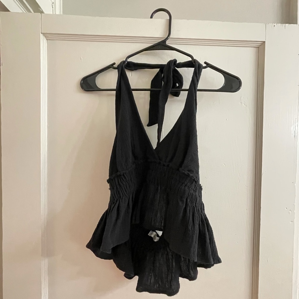 Vestique halter low cut top